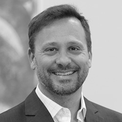Adriano Silva